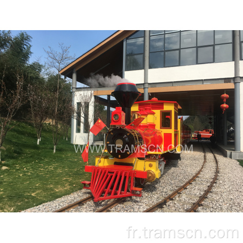 Locomotive de moteur à vapeur antique pour des taches pittoresques